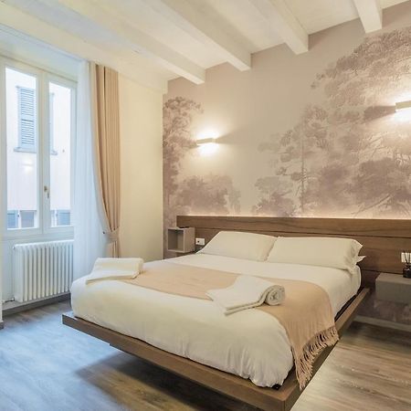 Modern & Stylish Apartment In Como City By Rent All Como Buitenkant foto