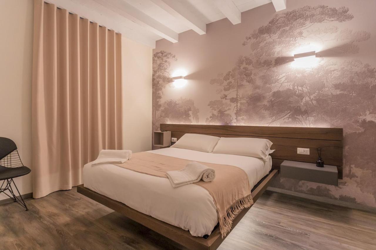 Modern & Stylish Apartment In Como City By Rent All Como Buitenkant foto