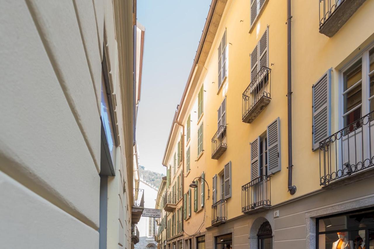 Modern & Stylish Apartment In Como City By Rent All Como Buitenkant foto