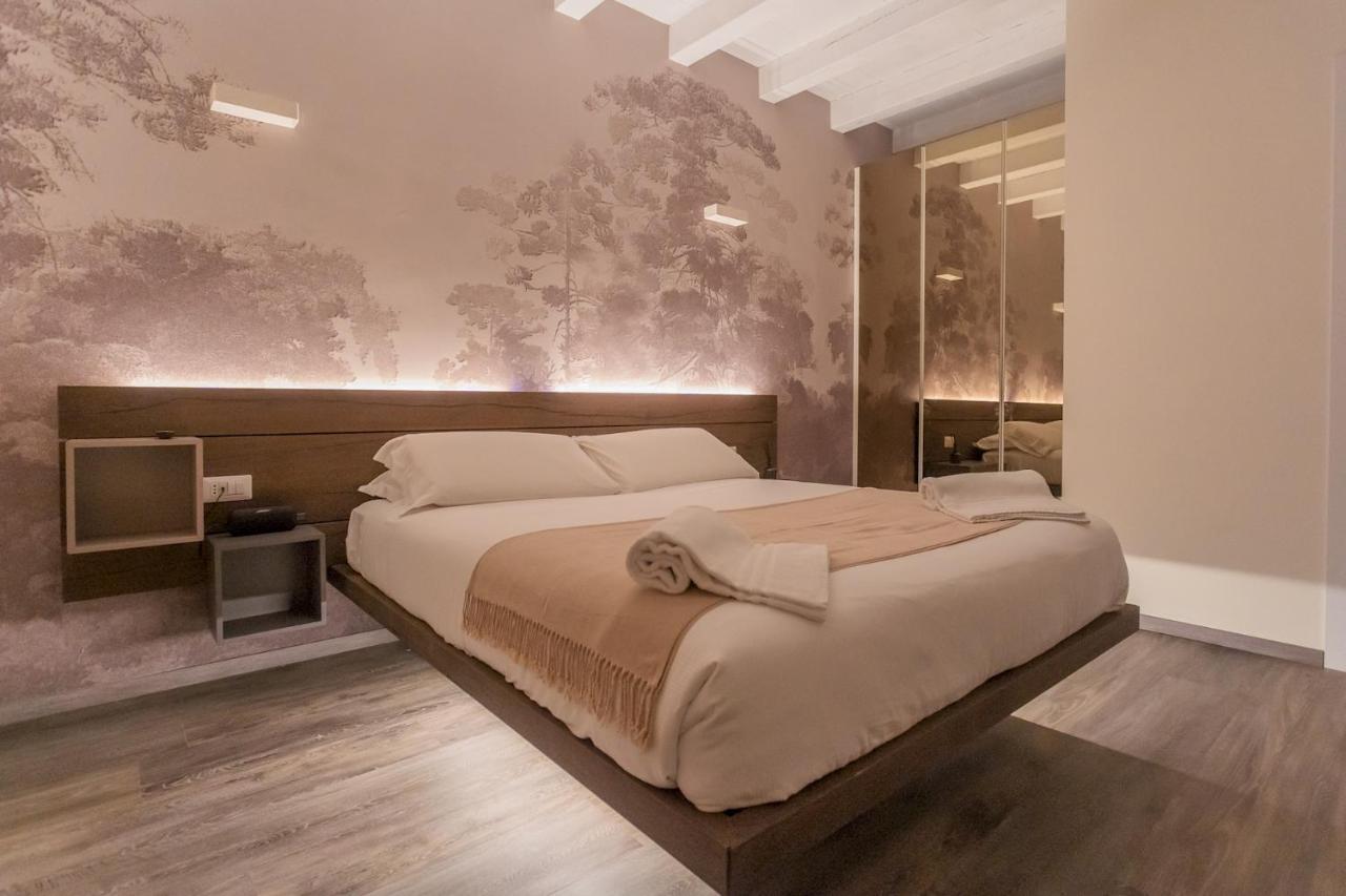 Modern & Stylish Apartment In Como City By Rent All Como Buitenkant foto